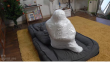 呼吸制御と口腔内虐待のMummification
